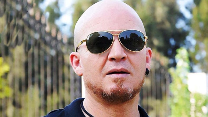 المغاربة ينتقمون مـن الشاب بلال لرفضه الجنسية المغربية !!