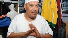 جلول يرد على “شارلي إيبدو” بأنشودة “يا حبيب الله يا محمد”