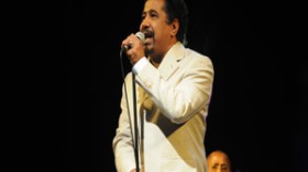 خالد‮ ‬يستقطب‮ ‬أكثر‮ ‬من‮ ‬10‮ ‬آلاف‮ ‬مشاهد‮ ‬إلى‮ ‬رياض‮ ‬الفتح