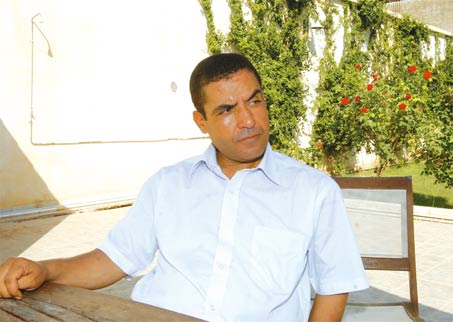 La mère de Cheb Mami à Echorouk à la veille de sa probable mise en libération conditionnelle : « Mon seul souhait est de revoir mon fils avant de mourir »