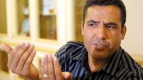 والدة الشاب مامي للشروق أتمنى أن يستجيب الله لدعائي وأراه قبل مماتي