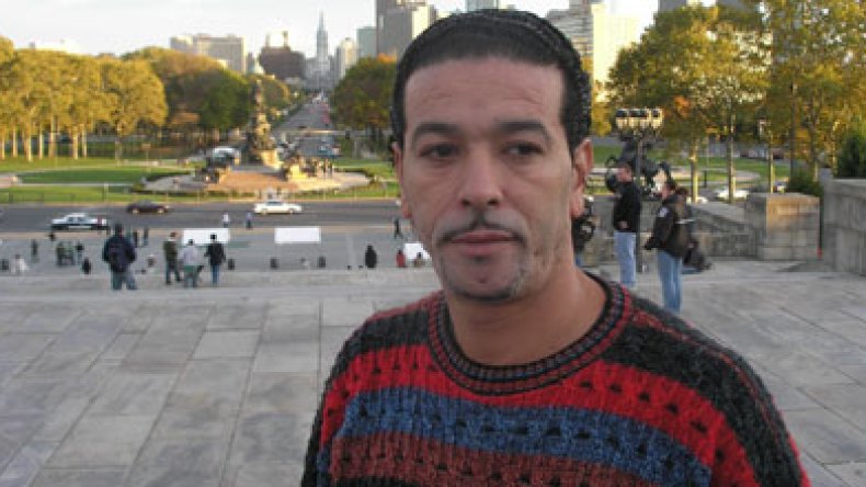 شائعة عن وفاة زوجة الشاب نصرو في نيويورك تغزو اليوتيوب