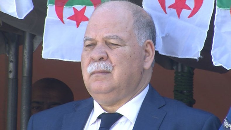 العثور على رئيس دائرة بشار متوفى بمنزله