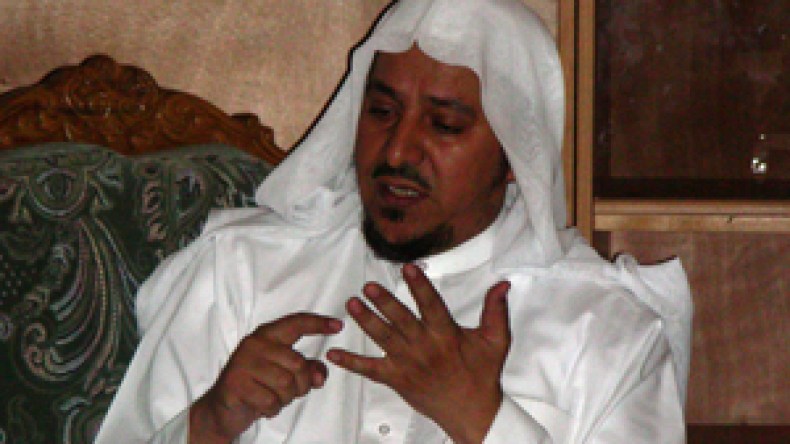 “اخرج عن صمتك وادعُ المسلحين إلى نبذ العنف ثم طالب بحقوقك”