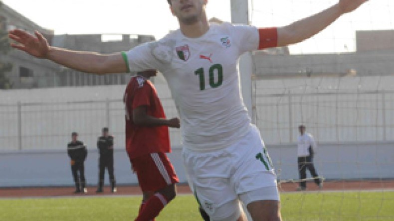 شلالي‮ ‬وعبيد‮ ‬يعودان‮ ‬إلى‭ ‬فريقيهما‮ ‬يوم‮ ‬الثلاثاء