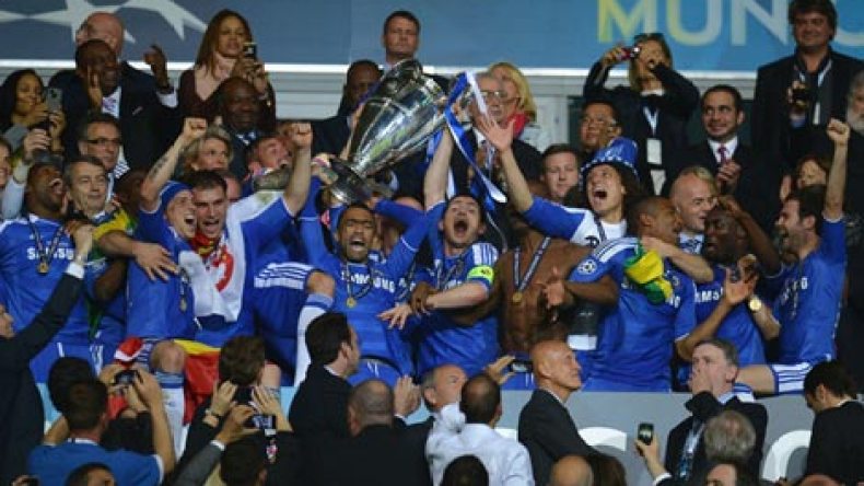 “الفيل” الإيفواري دروغبا يقود تشيلسي للتتويج بكأس رابطة الأبطال