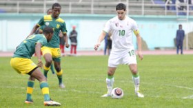 عبيد‭ ‬وشلالي‭ ‬يقتربان‭ ‬من‭ ‬الخضر