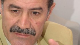 عبد النور شلوش يشنّ هجوما على وزراء الدولة