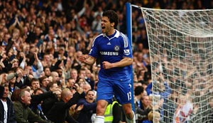 Chelsea 4 Bolton 3: Blues are hot to Trot – until late scare