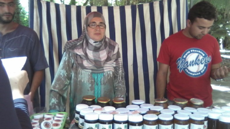 اتجهت إلى تربية النحل بعد وفاة زوجي للحفاظ على كرامة أطفالي