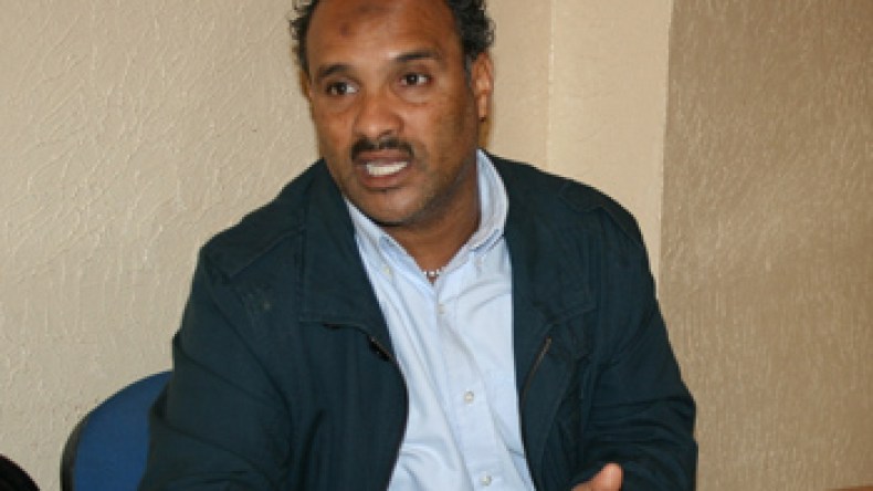 شريف  الوزاني  يلح  على  الانضباط   والإدارة  تقرر  إعارة  بعض  المستقدمين