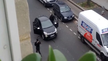 Paris se réveille encore avec l’odeur du sang