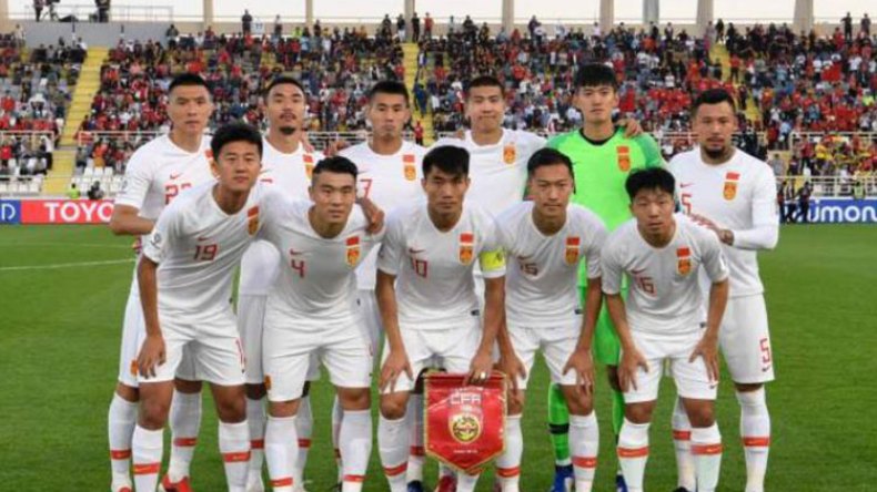 لاعبو منتخب الصين نُقلوا إلى جزيرة معزولة