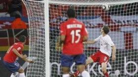 الشيلي تطيح بالمنتخب السويسري وتضع قدما في الدور الثاني