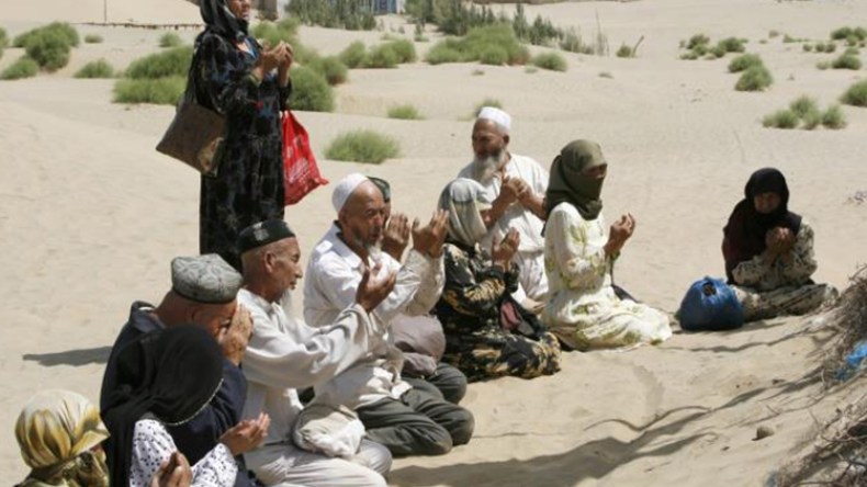 الصين تنبش قبور موتاها المسلمين لحرقهم!