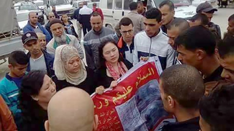 تجار صينيون يجوبون الشوارع للمطالبة بأموالهم بعين الفكرون