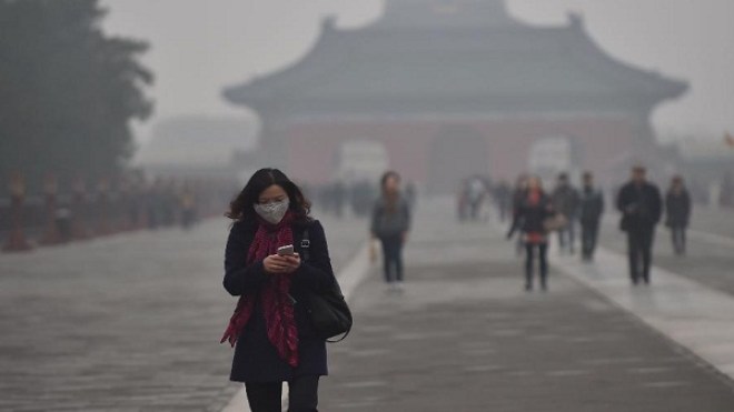 بكين تصدر أول تحذير من الضباب الدخاني
