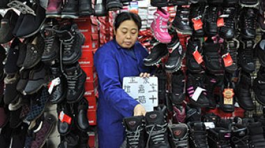 China to keep up stimulus spending