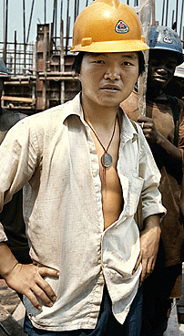 Chinese workers wounded in Algerian traffic accident in stable condition