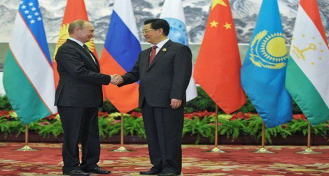Moscou et Pékin contre toute intervention en Syrie, réunion à Istanbul