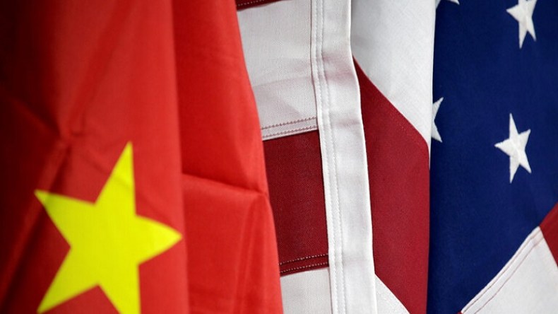 الصين تتخذ إجراء بحق الدبلوماسيين الأمريكيين