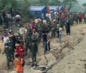 Les habitants d'une ville de la région du Sichuan sont menacés par le débordement d'un lac