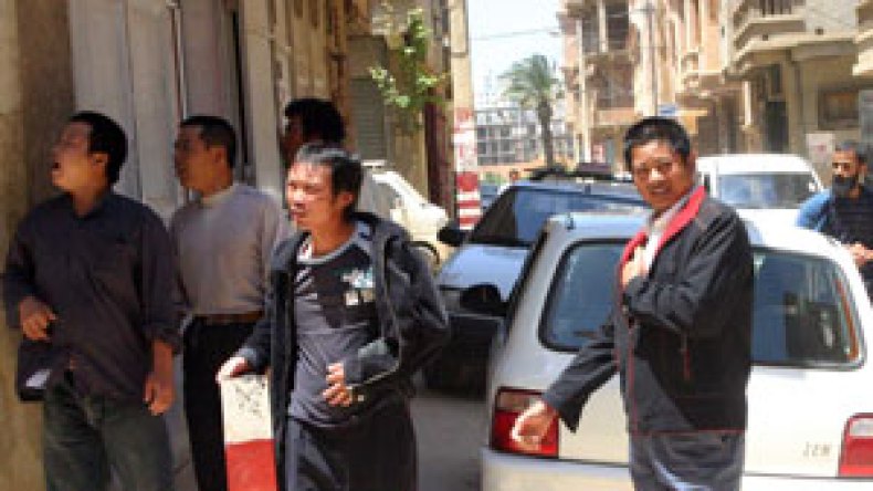 الصينيون يحولون باب الزوار إلى “تشاينا تاون”