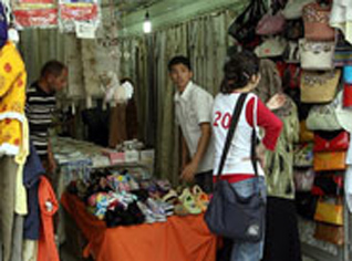 Algeria leads investigation on Chinese shops for money laundry, drug trade and prostitution