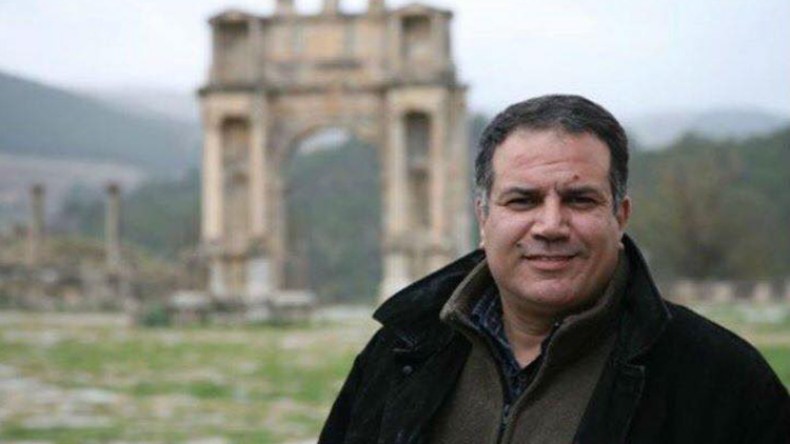 الإفراج عن الصحفي “شيتور”.. وهذا ردّه على تهم التجسس للأجانب