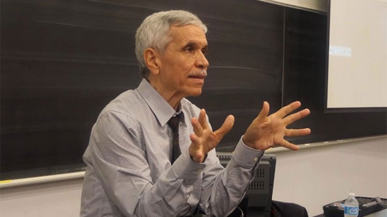 شيتور يراسل مديري الجامعات لاعتماد التعليم عبر الخط