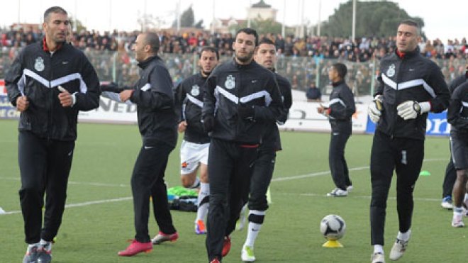 الشلف يواجه المغرب الفاسي ونسّاخ يلتحق رسميا