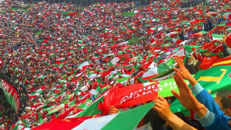 أغان تدعو للانتحار وأخرى لتعاطي المخدرات تغزو الملاعب!