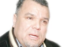 عبد‭ ‬الرحمان‭ ‬‮”‬شني‭ ‬شني‮”‬‭ ‬من‭ ‬‮”‬الفهامة‮”‬‭ ‬إلى‭ ‬حشيشة‭ ‬طالبة‭ ‬معيشة‭ ‬في‭ ‬‮”‬ساعد‭ ‬القط‮”‬‭ ‬