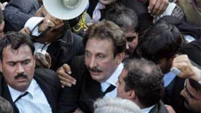 شودري: ما زلت رئيس المحكمة الدستورية الباكستانية