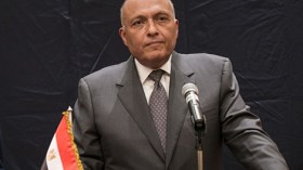وزير الخارجية المصري يزور الجزائر الخميس لبحث الأزمة الليبية