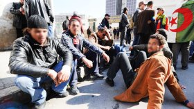 البطالة: كسل الشباب أم كسل السياسات؟