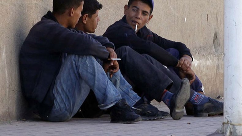 شباب الجزائر.. هل أصبحوا هدفا مفضَّلا للمنصّرين