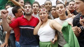الأغاني‮ ‬الرياضية‮ ‬تغزو‮ ‬الأعراس‮ ‬عشية‮ ‬مقابلة‮ ‬بوركينا‮ ‬فاسو‮ ‬