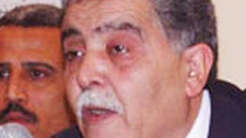 شرفي‭:‬‮ ‬كيف‭ ‬للعاجز‮ ‬عن‭ ‬تسيير‭ ‬أمور‭ ‬أسرته‭ ‬السياسية‭ ‬يحكم‭ ‬الجزائريين‭ ‬