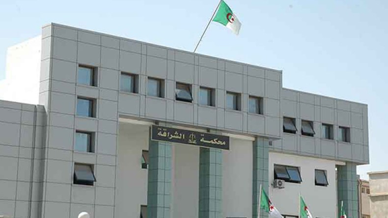 عام حبسا لشاب نشر صور صديقته عبر “الفايسبوك”