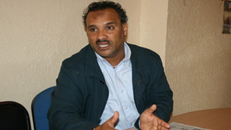 شريف الوزاني للشروق: كان علينا تجريب لاعبين جدد قبل أنغولا ويجب إنصاف المحليين ‬