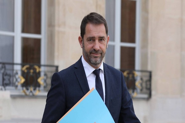 Le ministre français de l’intérieur s’en prend aux musulmans!