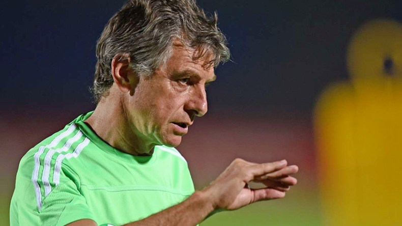 الفاف تضغط على‮ ‬غوركوف لضخ دماء جديدة في‮ ‬محور الدفاع