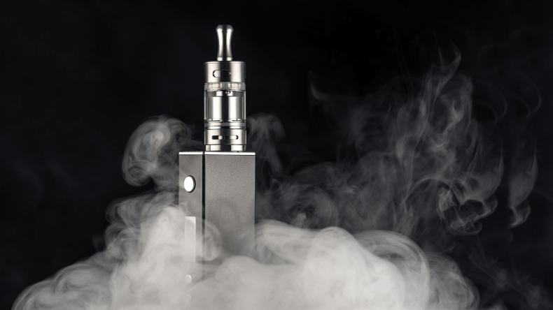 السيجارة الالكترونية: هل هي حل أم مشكلة؟