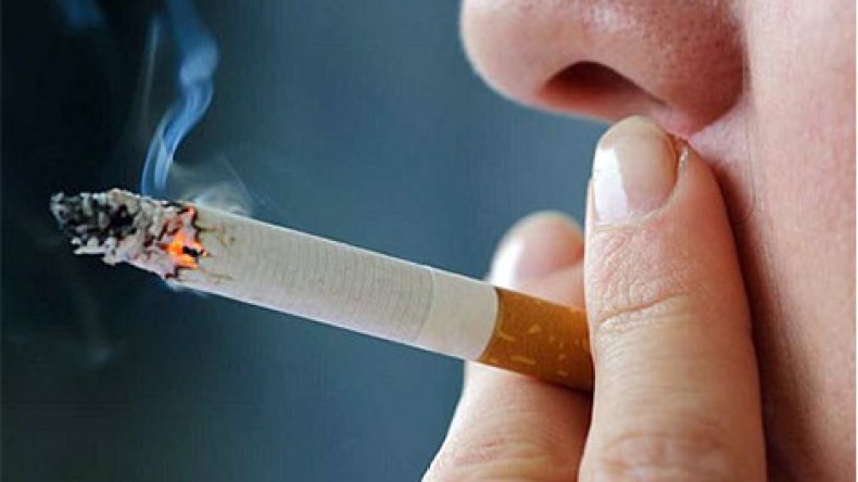 لا أحد يعرف أن التدخين في الأماكن العمومية ممنوع منذ سنة 2001