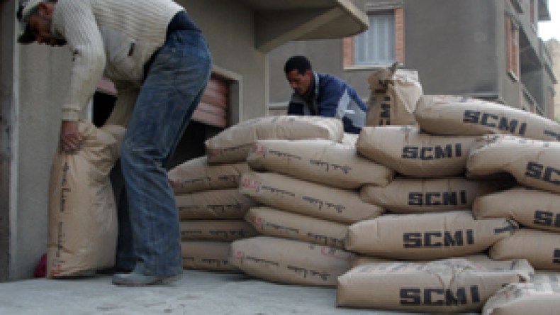 الأسعار الرسمية لكيس الإسمنت بـ 300 دينار فقط