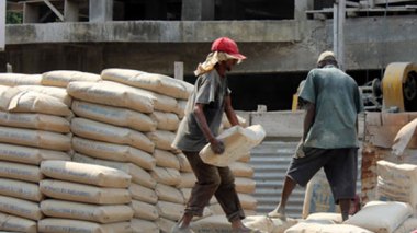 Bouchouareb: “We’ve won battle of cement production… let’s make way for exports!”