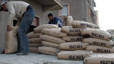 Le sac de ciment taxé officiellement à 300 dinars
