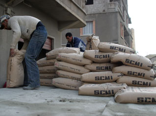 Le sac de ciment taxé officiellement à 300 dinars