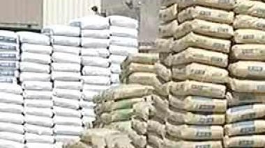 Algérie / Les entrepreneurs accusent les “ Barons du ciment ” d’attiser, la spéculation  autour des matériaux de construction.